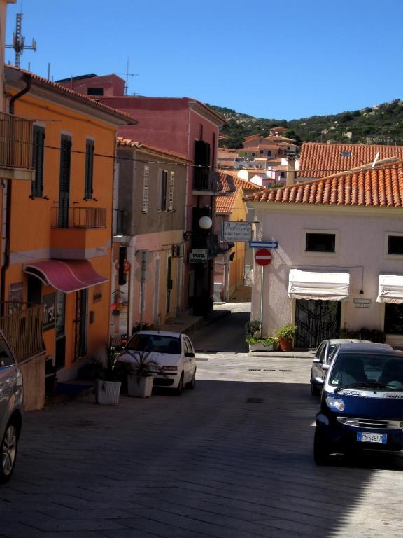 Hotel Moderno Santa Teresa Gallura Eksteriør bilde