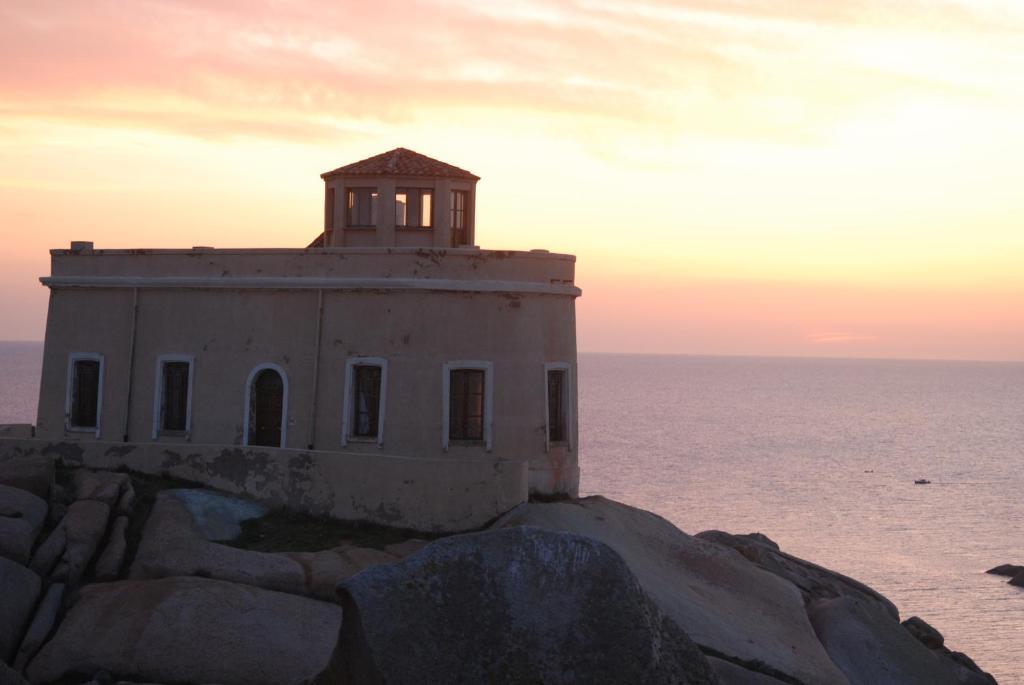 Hotel Moderno Santa Teresa Gallura Eksteriør bilde